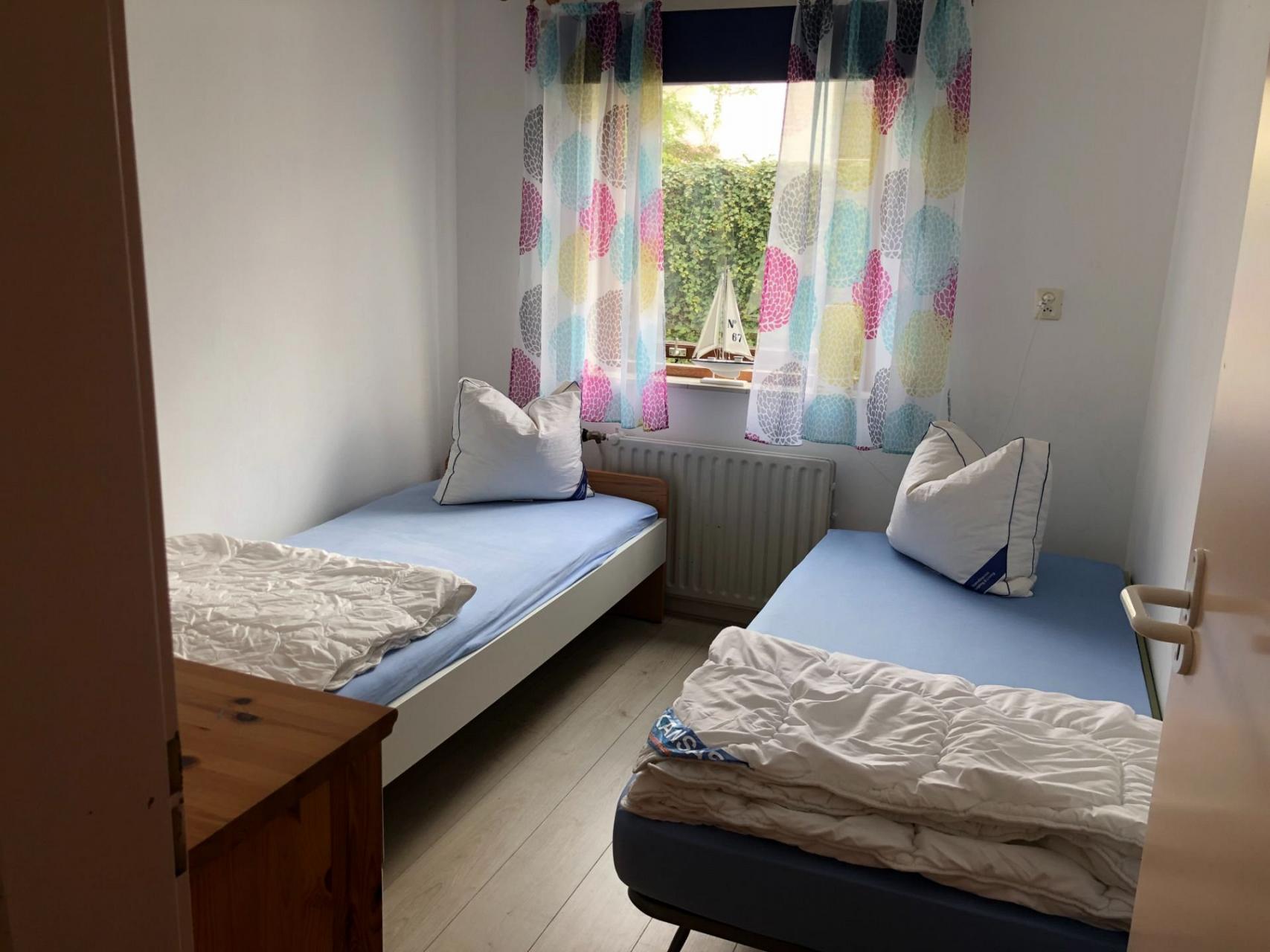 Schlafzimmer 2